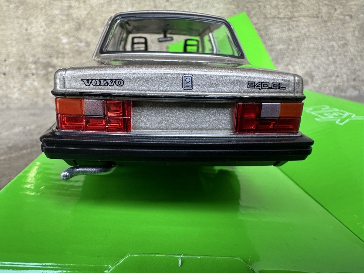 Volvo Modellautos: Volvo 240 gl  – Neu (gemäss Beschreibung) aus Reinach AG von rares75 1