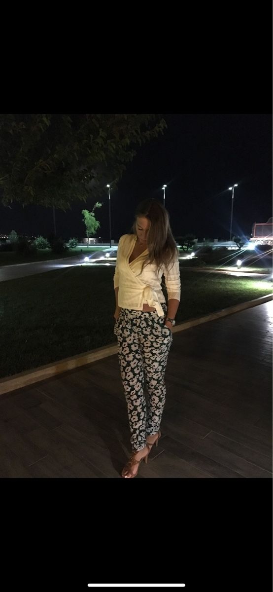 Stella McCartney Pantaloni: Stella Mccartney floral pants – Usato da Mies venduto da larmela 2