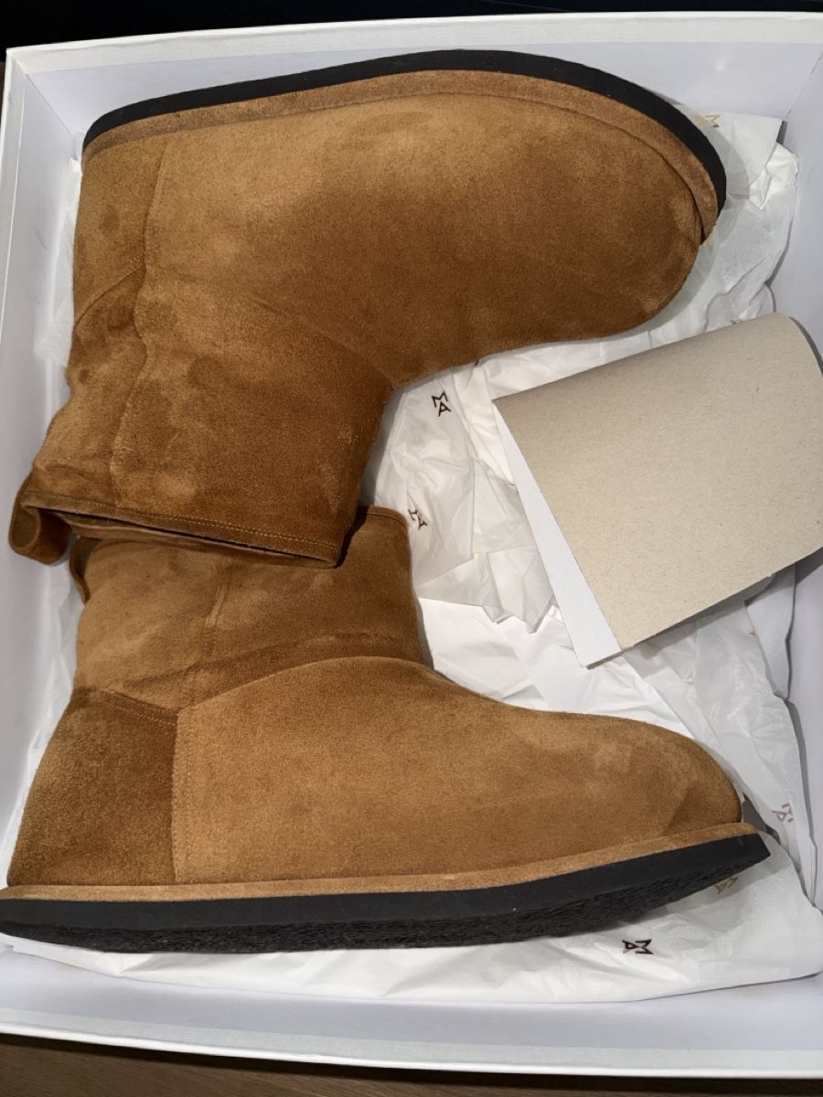 Scarpe da donna: Amina Muaddi suede boots – Nuovo (secondo la descrizione) da Genève venduto da val_rp9x 2
