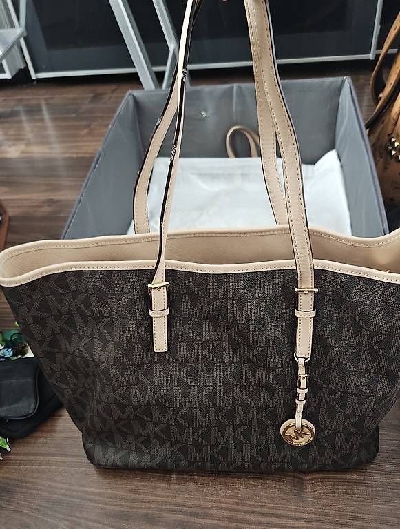 Sacs femmes: MK Shopper – D'occasion à Amriswil par dga_b9vw
