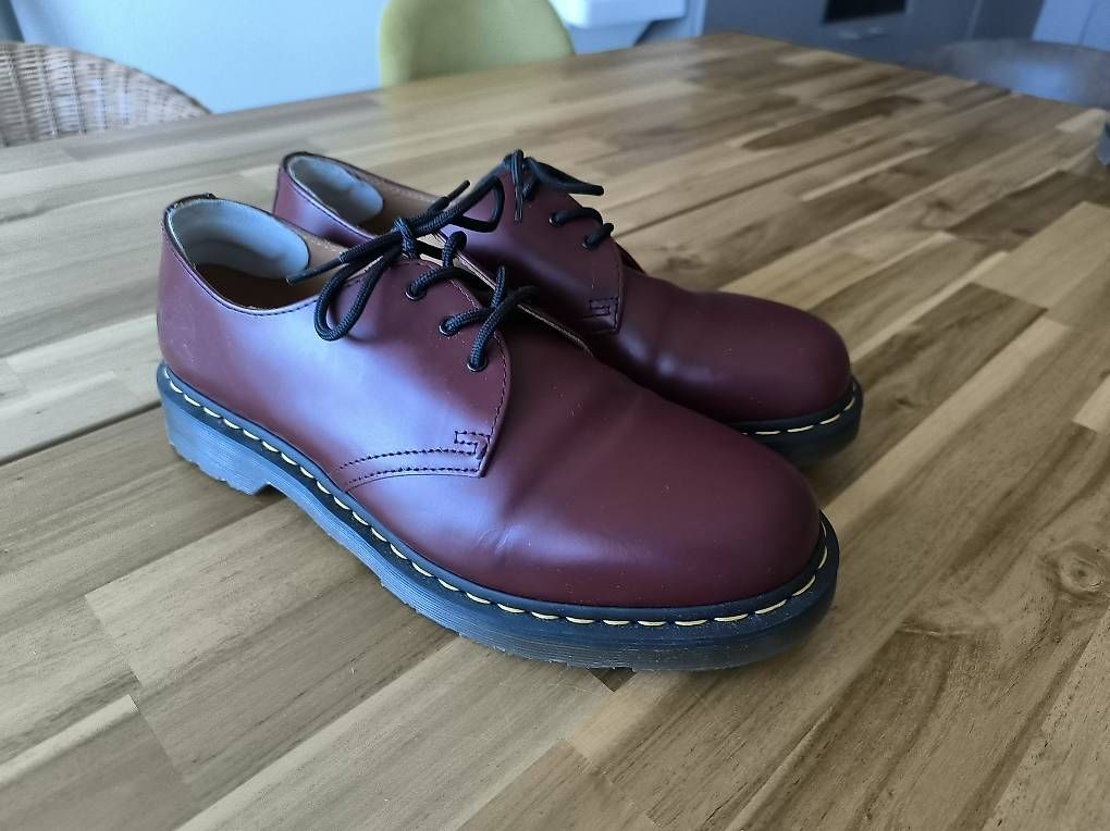Scarpe da uomo: Dr. martens neuve bordeaux – Nuovo e nell'imballaggio originale da La Tour-de-Peilz venduto da Eclectness39 2