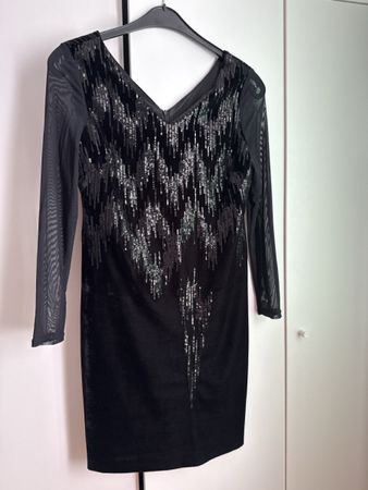 Elegantes Abendkleid – Schwarz mit Pailletten, JJBBENSON 36