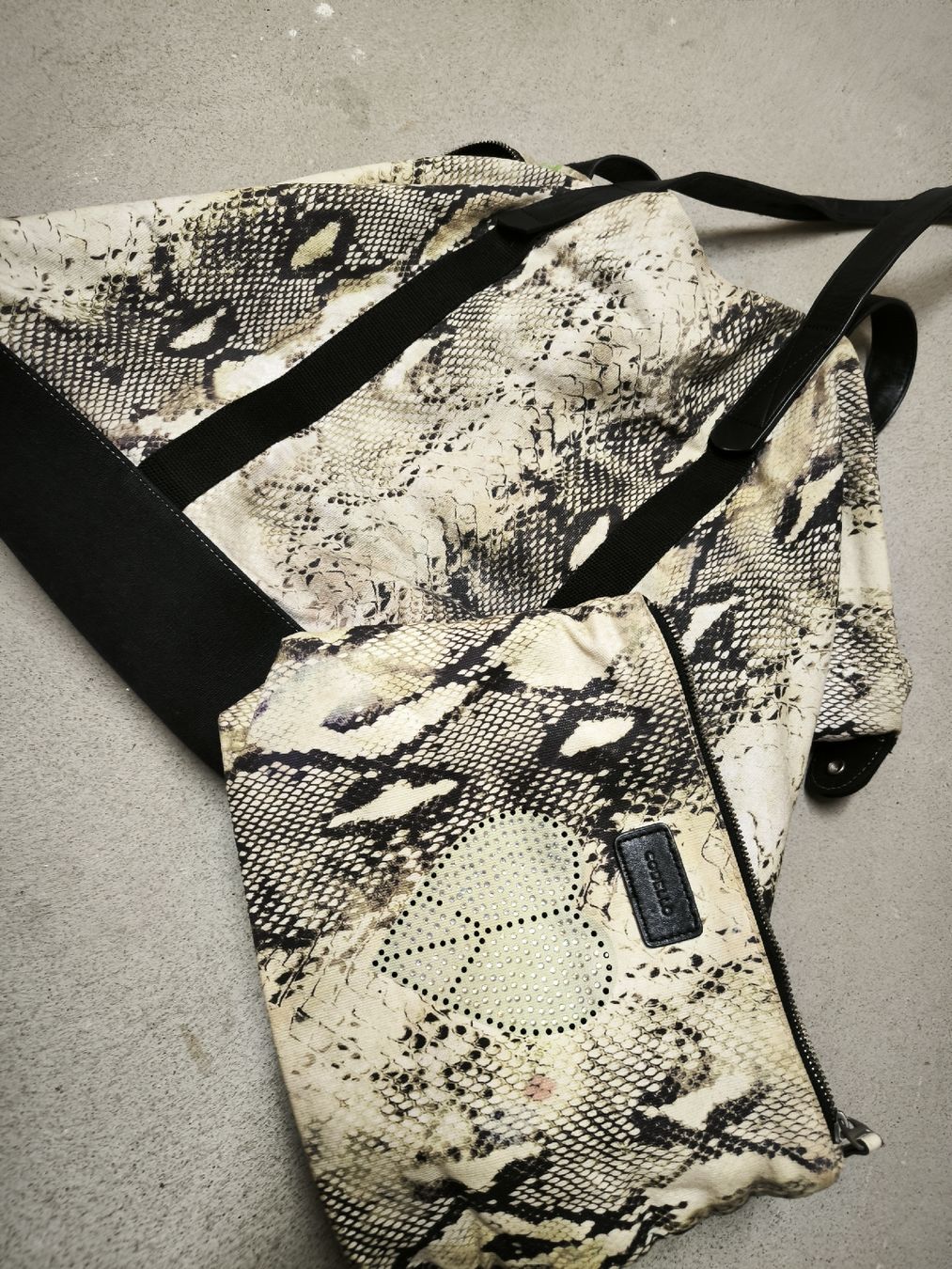 Codello Borse: Reise oder Sportsche Codello mit Kosmetik Tasche bunt guter  – Usato da Kloten venduto da Olivenbaum2017 1