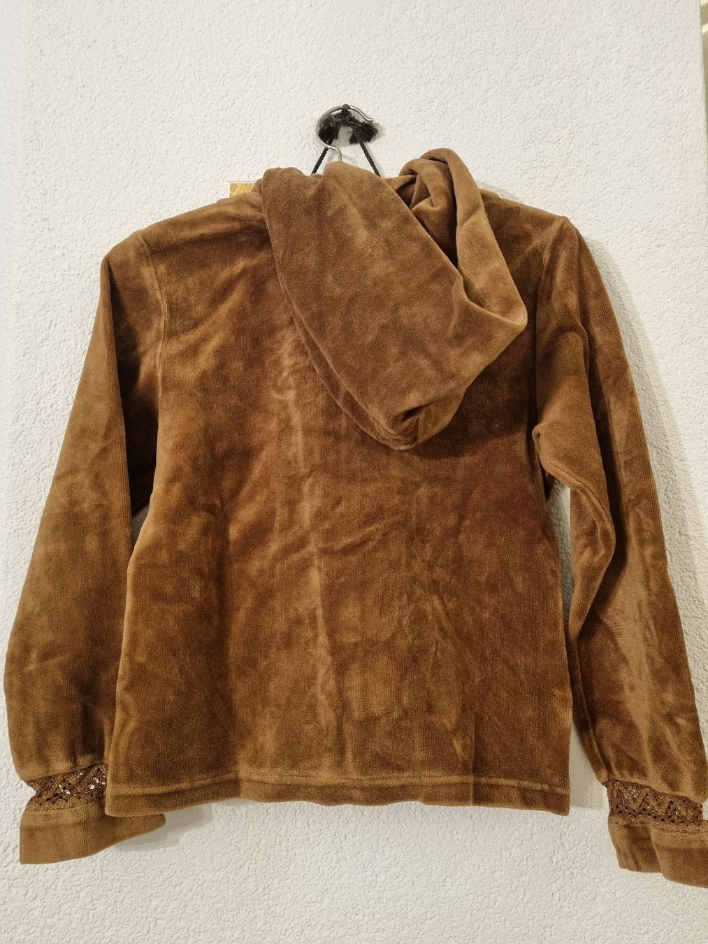 DKNY Maglioni & Felpe: DKNY Velours-Hoodie Grösse 8 – Usato da Lengnau AG venduto da Endless 1