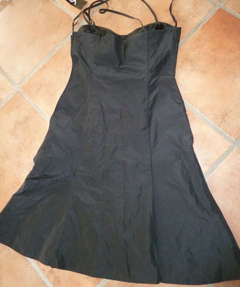 Vero Moda Vestiti: Kleid Gr 34 – Nuovo (secondo la descrizione) da Ruggell venduto da Btt 1