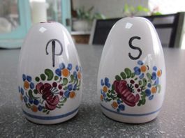 Salz- und Pfefferstreuer Set Keramik mit Blumenmotiv