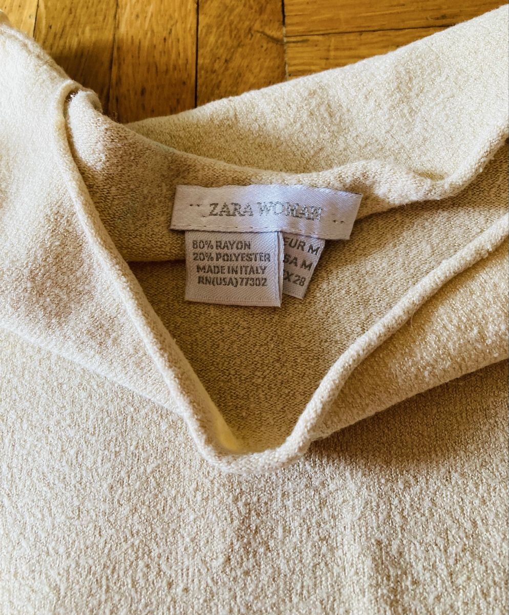 Zara Top: Top écru Zara près du corps  – Usato da Ardon venduto da hel_2sxp 4