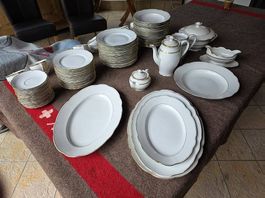 Antikes - Goldrand - Geschier - Service