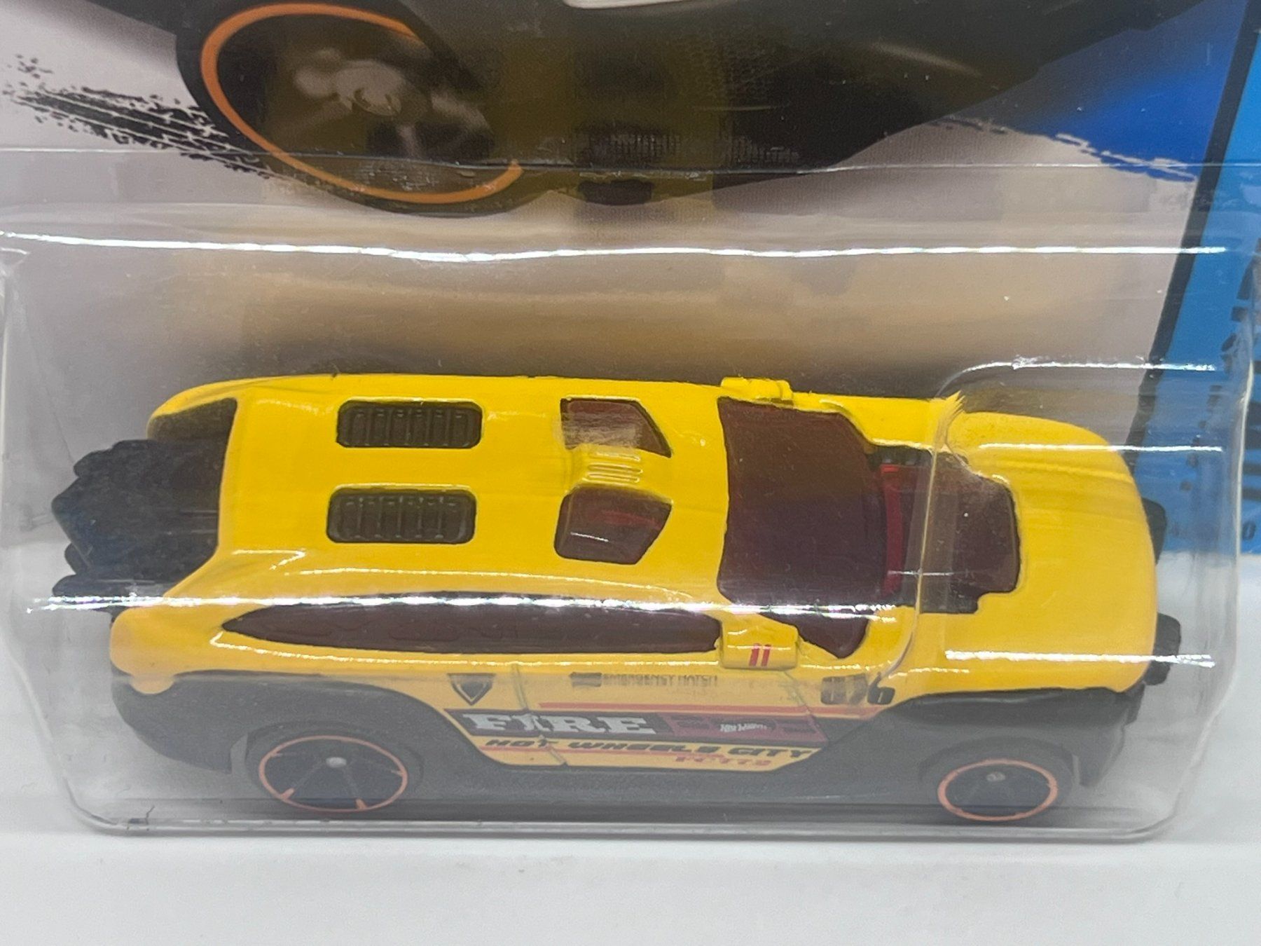 Hot Wheels Modellini d'auto: Hot Wheels HW Pursuit – Nuovo e nell'imballaggio originale da Wildegg venduto da LaaBoutique 2