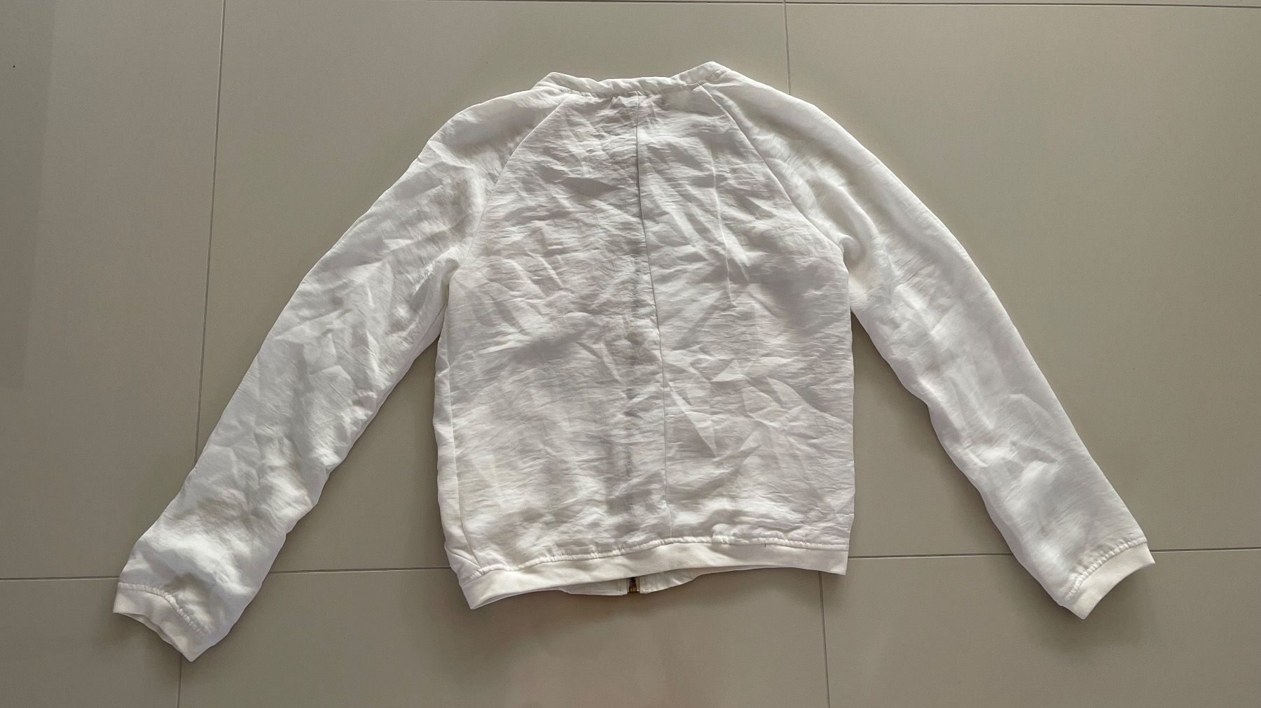 Bershka Jacken: Damen Leichte Jacke – Gebraucht aus Rheineck von pssesolnet 1