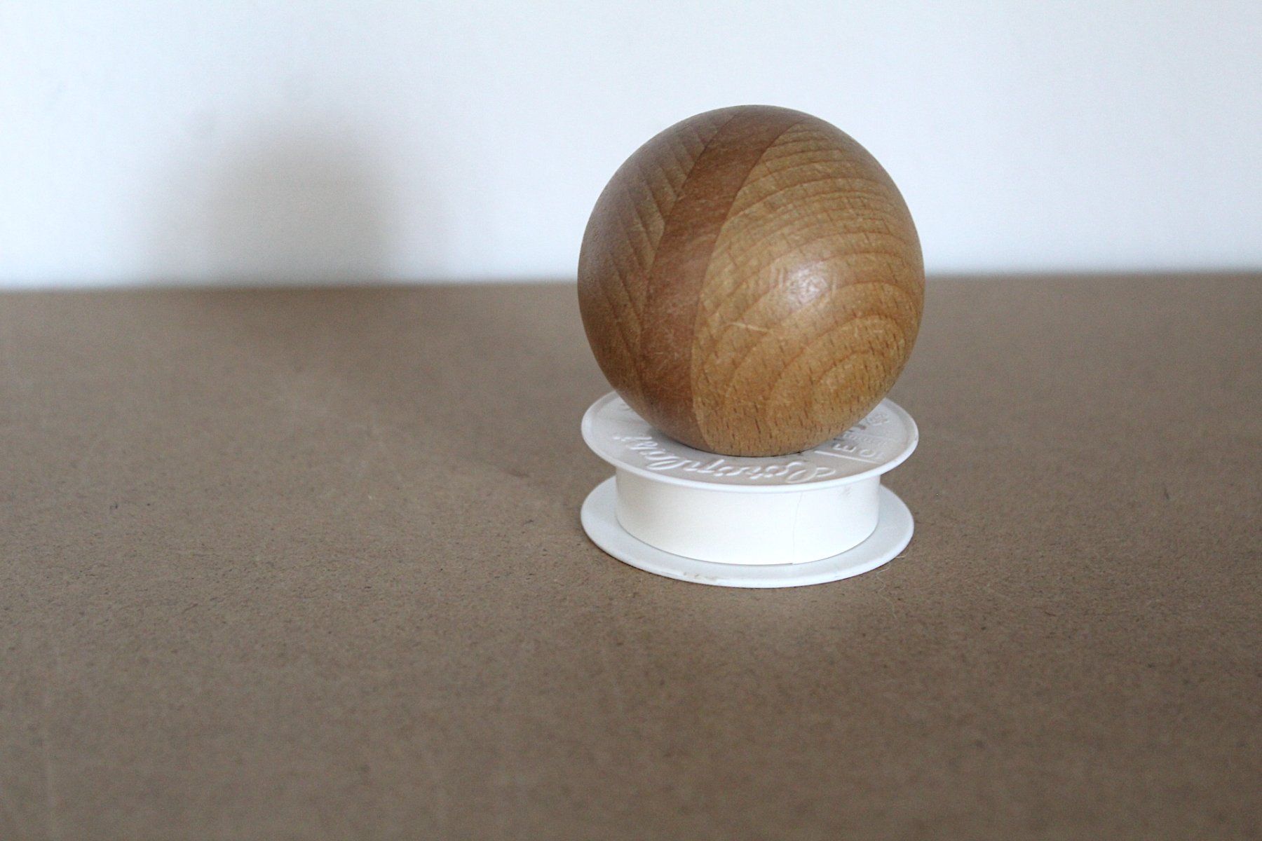 Articoli in legno: Vintage Strumpfkugel , – Usato da Locarno venduto da fripui 3