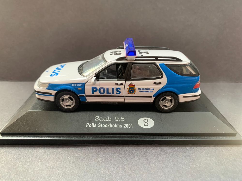 SAAB 9-5 Polis Police Polizei Stockholm 2001 - 1:43 1