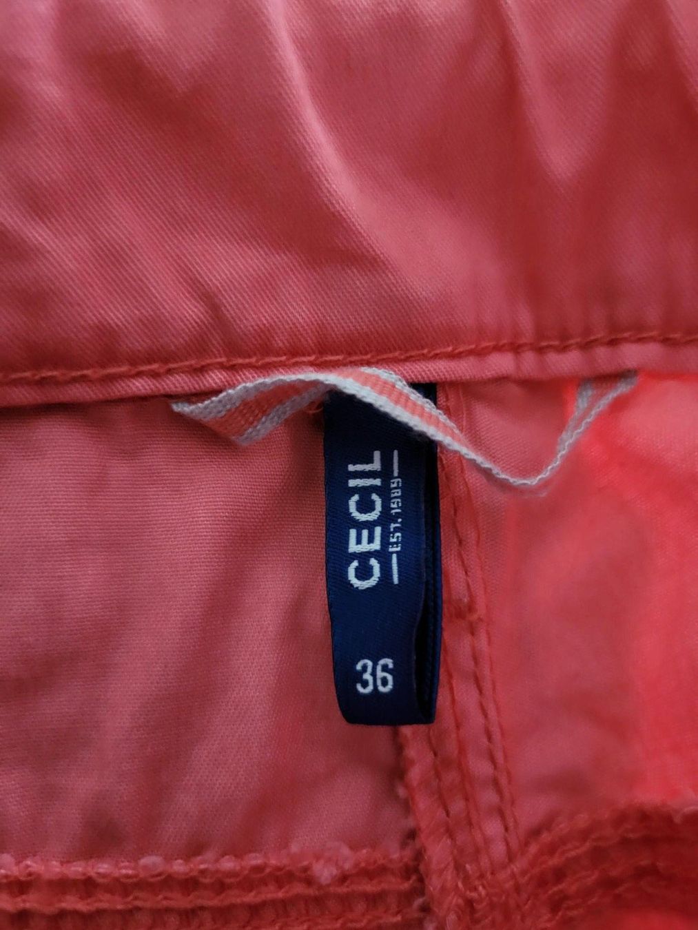 Cecil Pantaloni: 3/4 Sommerhose von Cecil Grösse 36/22 – Usato da Emmenbruecke venduto da Haufis 2