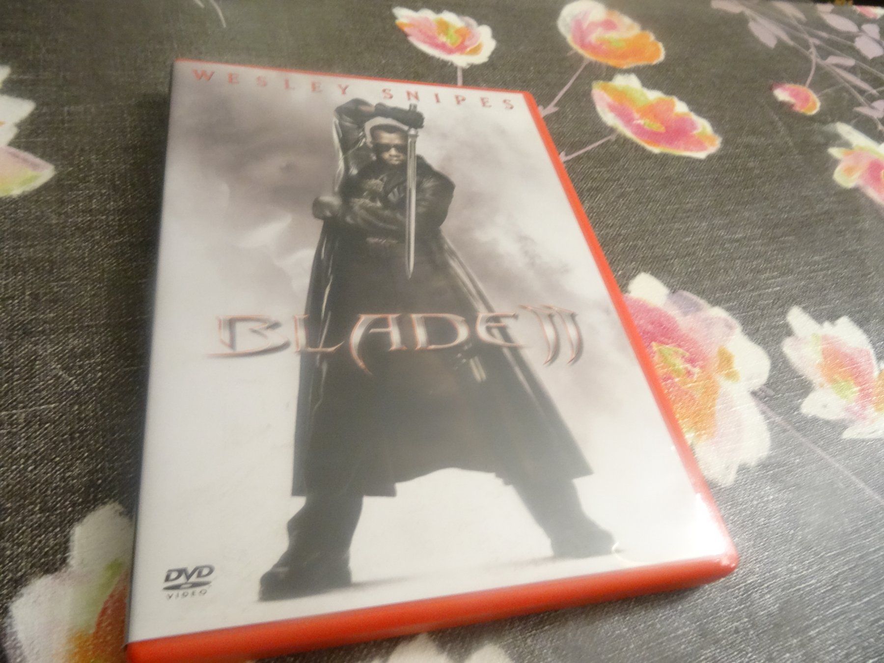 Tutti i DVDs: Blade II DVD – Usato da Olten venduto da Disc-Verkauf