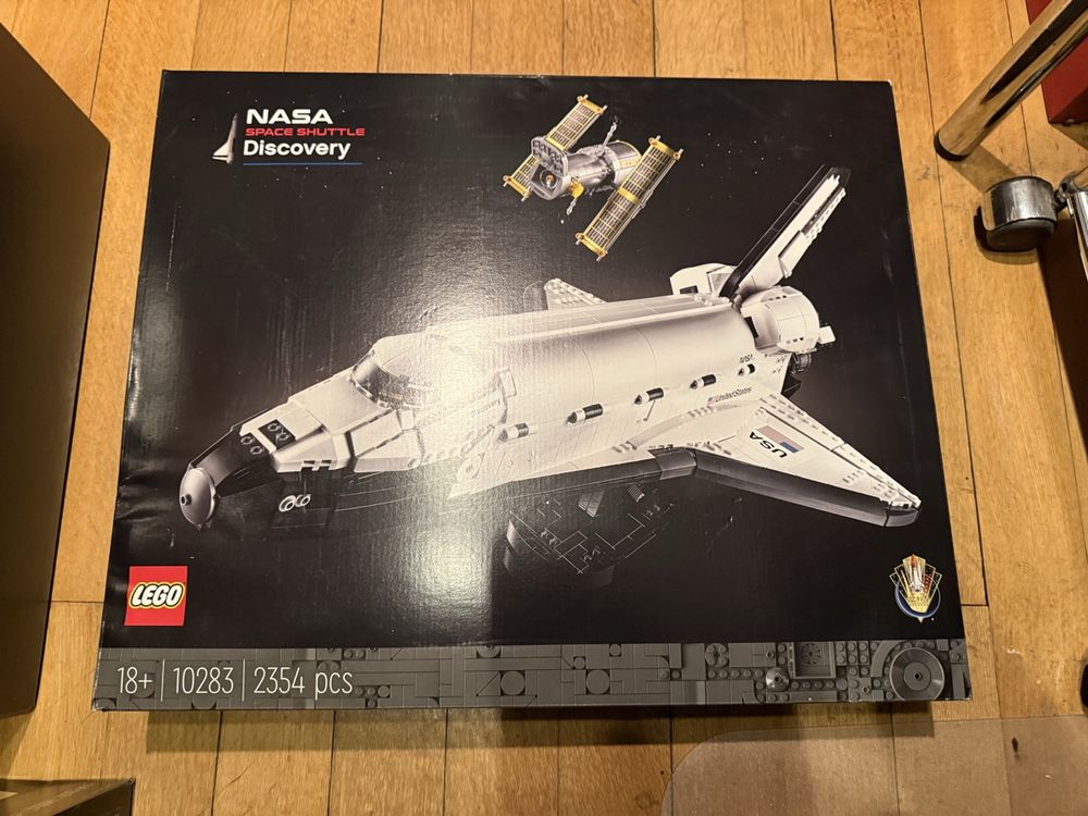 LEGO NASA Space Shuttle Discovery 10283 - Neu! (Neu und ...