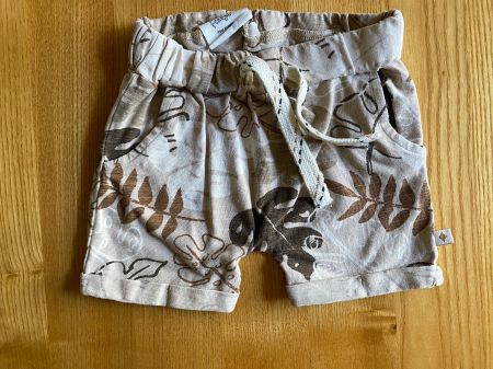 Shorts Gr 68 beige gemustert