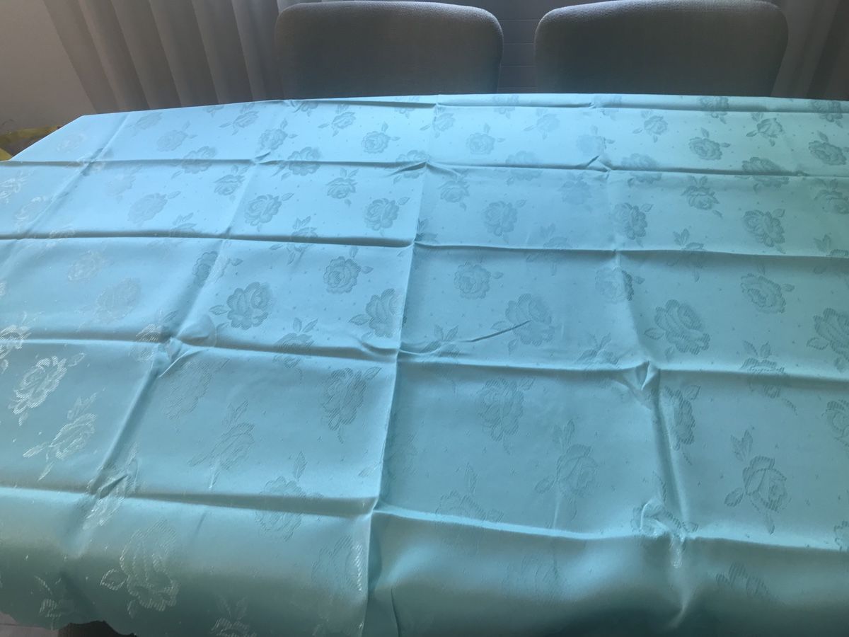 Altra biancheria da tavola: Tischdecke, hellgrün mit Rosenmuster, Neu – Nuovo e nell'imballaggio originale da Dübendorf venduto da nela123 1
