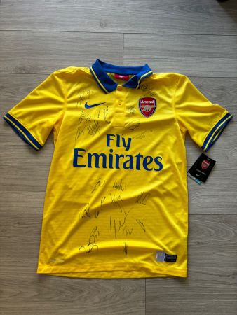 2013-14 Arsenal signed Away Shirt Size S with Arsenal COA
