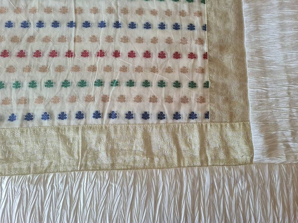 Coperte: Bettüberwurf mit 4 Kissenbezügen, Patchwork, Seide – Usato da Meilen venduto da ssdjkb 3