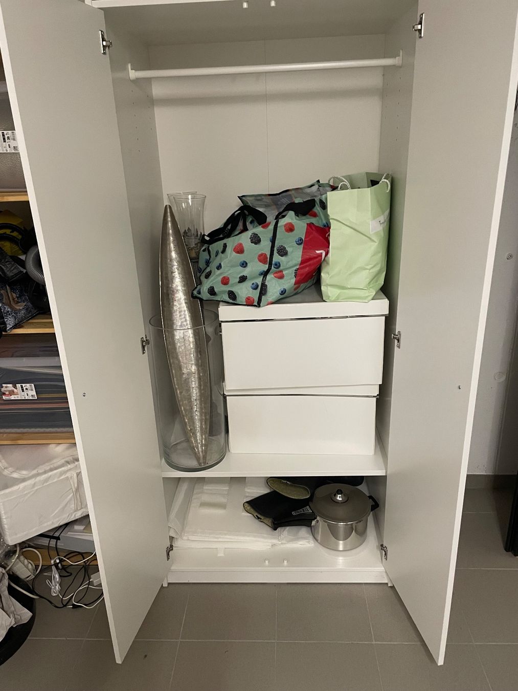 Ikea Armoires: Schrank – D'occasion à Oberrohrdorf par Roger_d.V._66 1