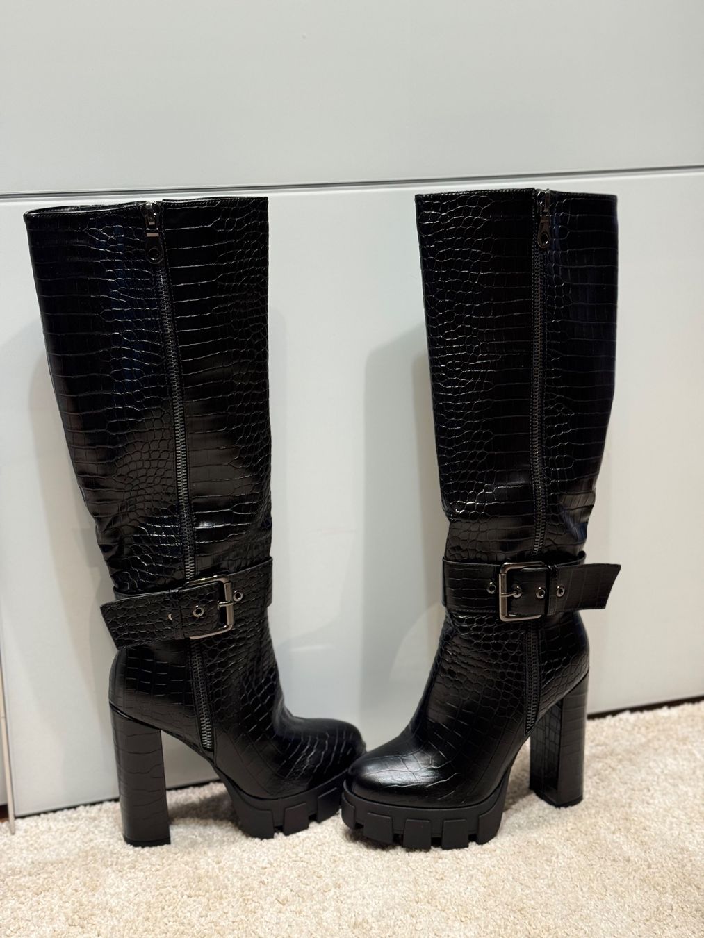 Scarpe da donna: Kniehohe High Heel Stiefel, Gr. 39 – Usato da Oberdiessbach venduto da j_schafi 1