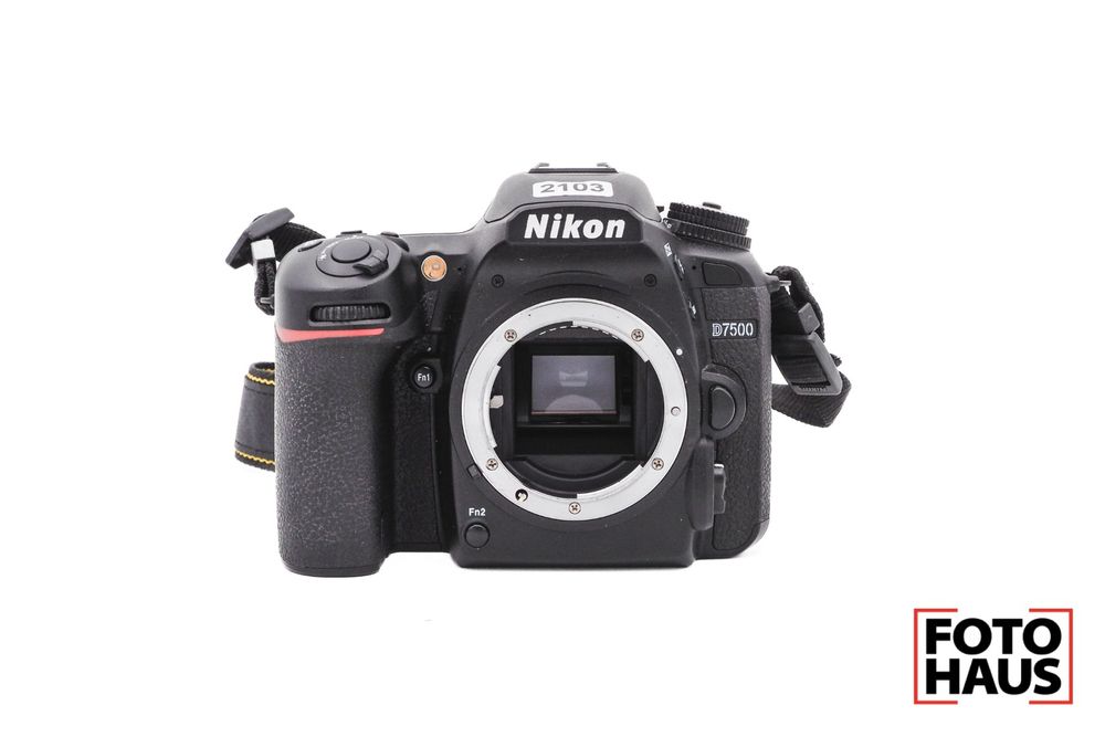 Nikon Appareil photo: Nikon D7500 DSLR @26765 + AF-S 18-140mm f/3.5-5.6 G 2103 – D'occasion à Basel par FotohausBasel 6