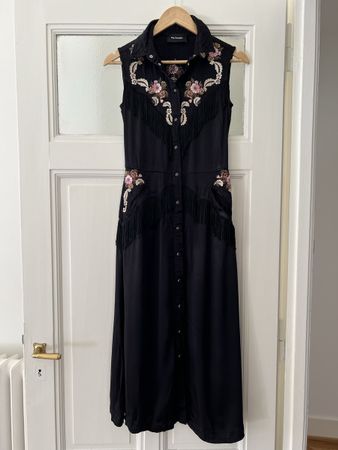 Robe noire The Kooples, broderies et franges