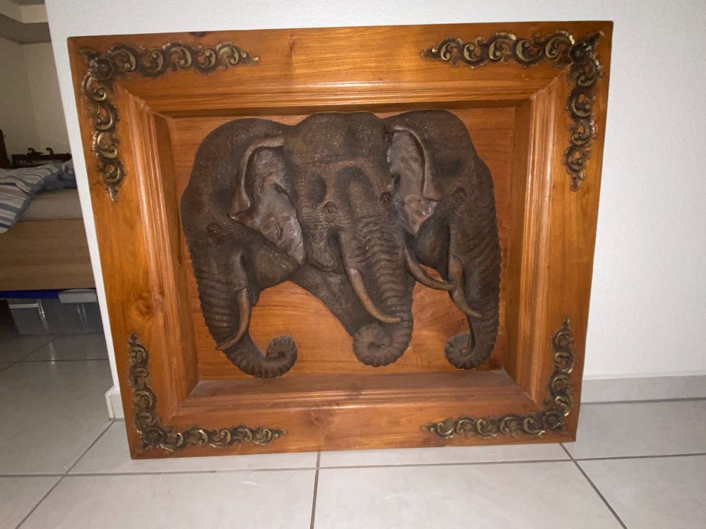 Holzschnitte: Elephant Holzrelief Schnitzerei Top Bild! – Gebraucht aus Buochs von 49er