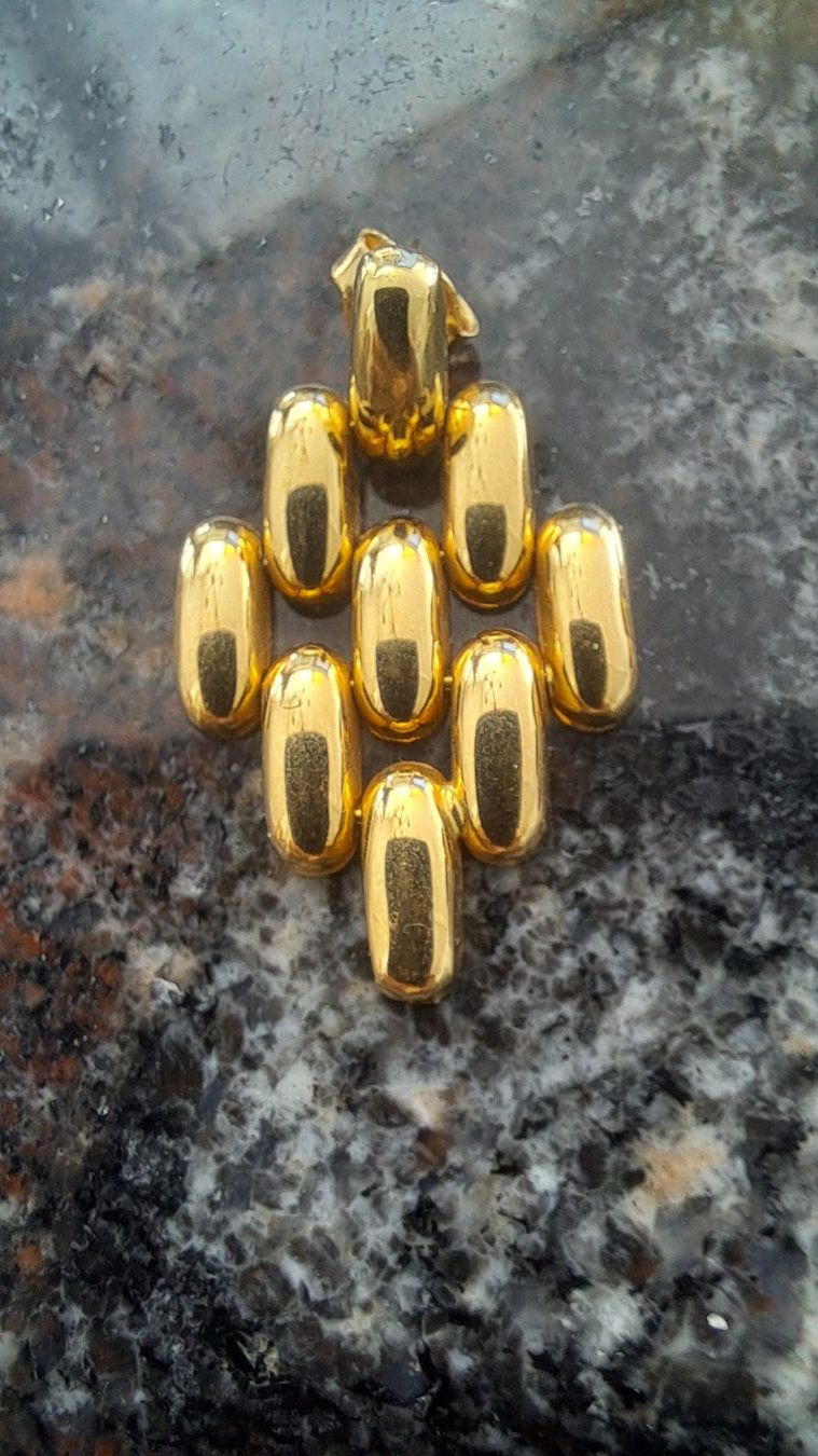 Boucles d'oreille: schöne Ohrstecker – D'occasion à Pfäffikon ZH par Valsangiaccomo 1