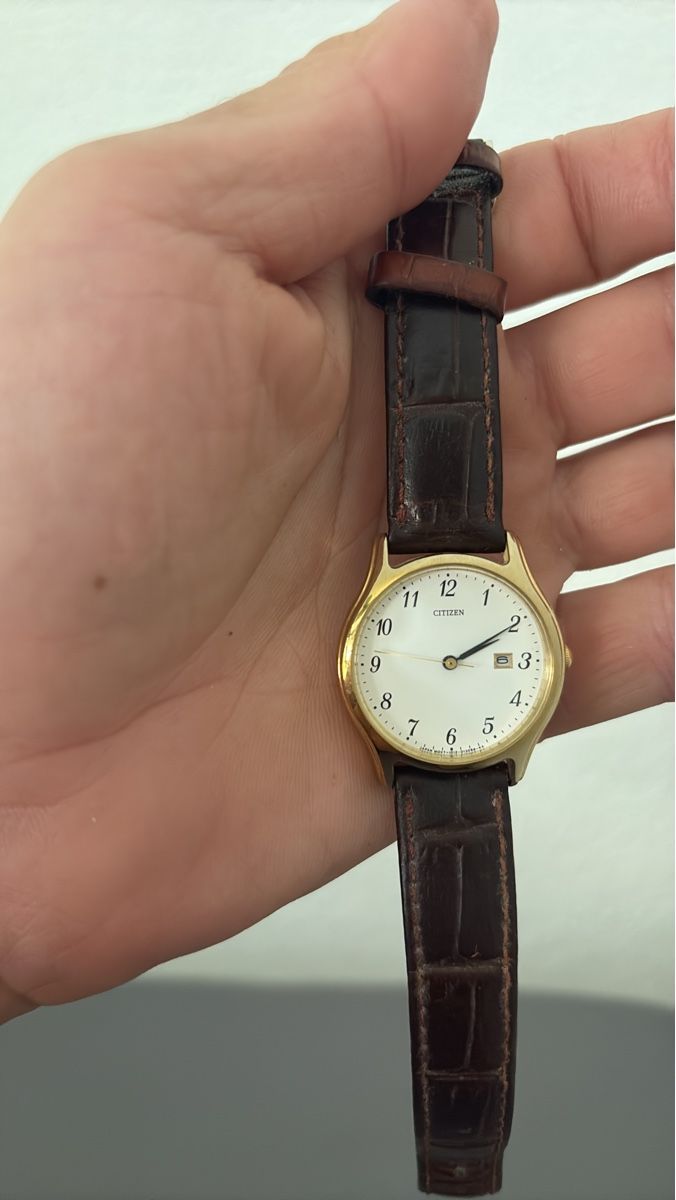 Citizen Orologi: Citizen Watch - Gold Plated with Brown Leather Strap – Usato da Wil SG venduto da Carioca84