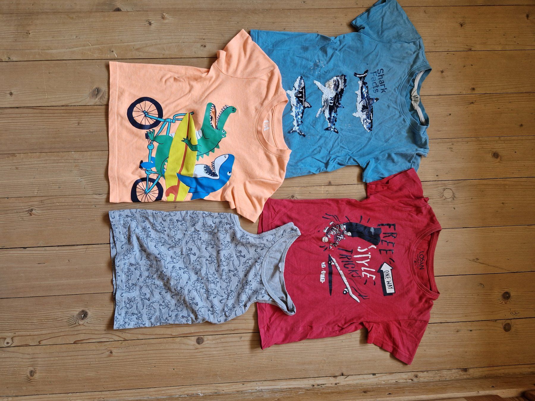 Kleiderpakete & -sets: Jungen Kleiderbox Gr 5-7 – Gebraucht aus Wald ZH von SuRoKi 2