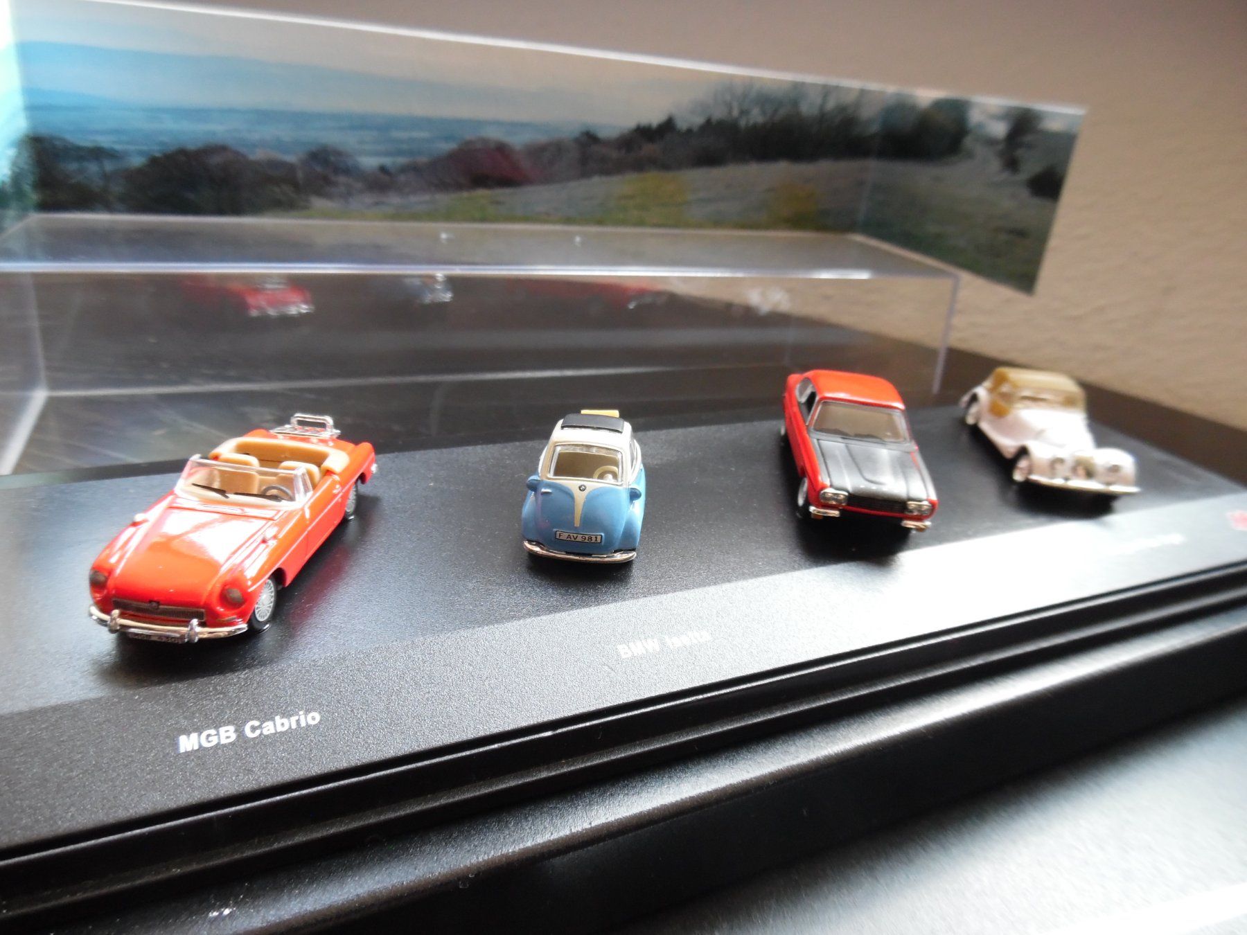 Schuco Voitures modèles: Schuco  Oldimer 4er Set vers. Modelle in Vitrine – D'occasion à Steinach par suzzi11 2