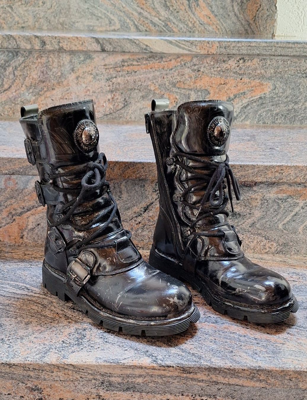 New Rock Scarpe da donna: Bottes New Rock Original 38 – Nuovo (secondo la descrizione) da St-Triphon venduto da Jldr0
