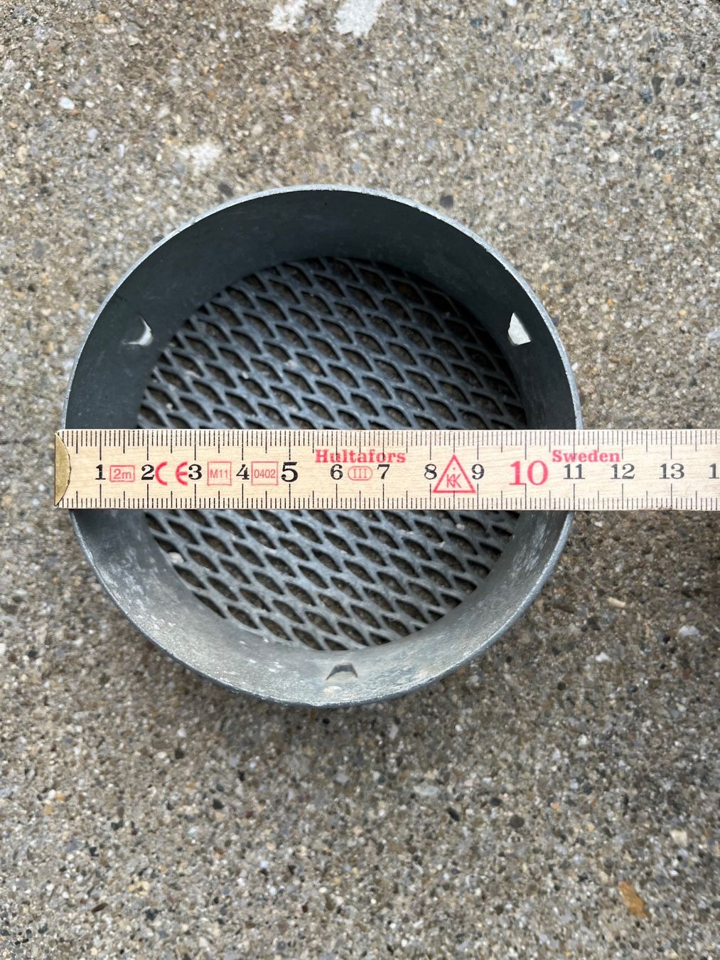 Griglie e Inferriate: STRECKGITTER mit Stutzen 113mm – Usato da Andhausen venduto da Resch89