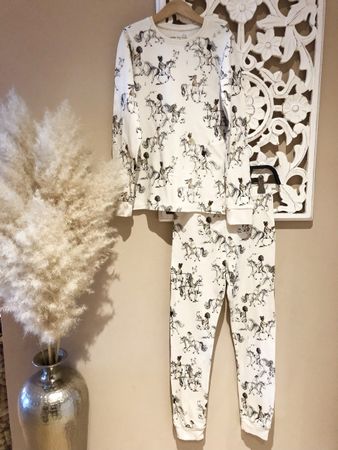  NEXT Pyjama mit Pferde-Motiv Gr. 140 *wenig getragen 