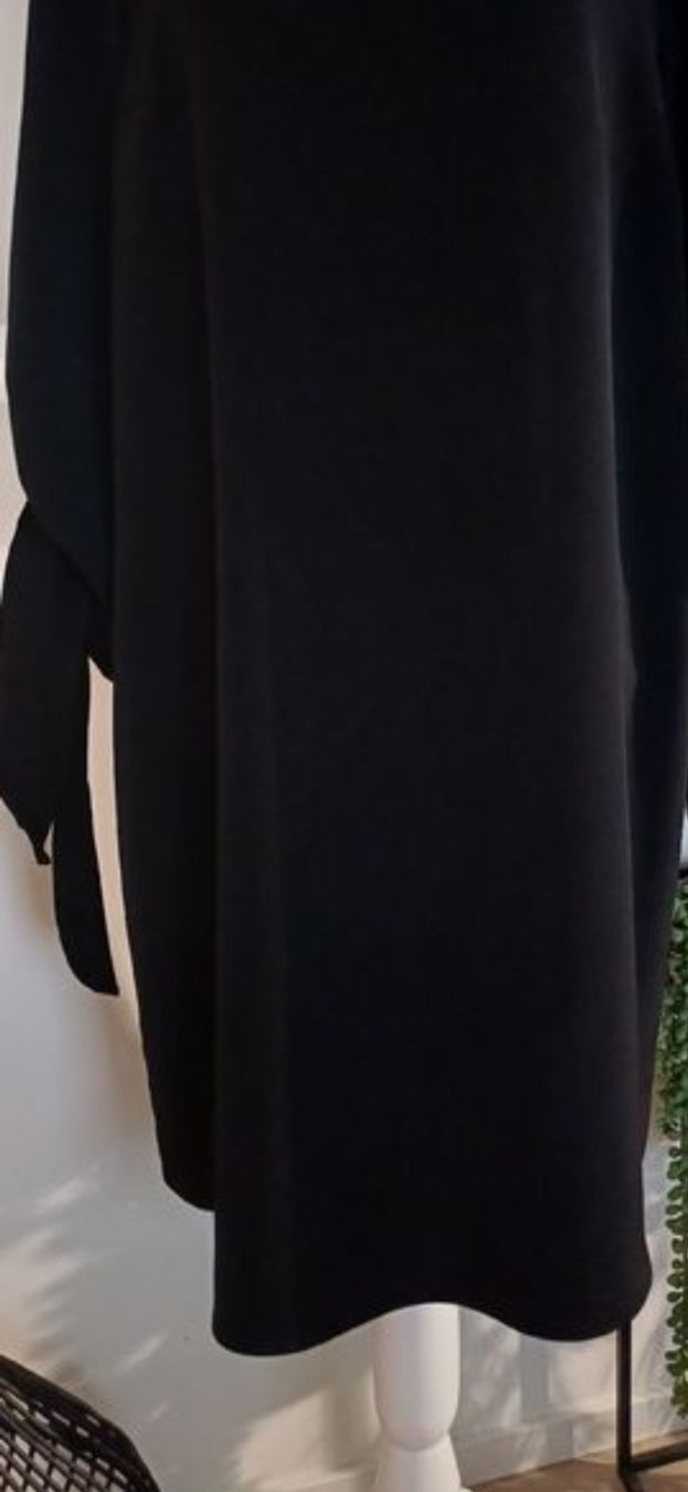 Vestiti: Schwarzes Midikleid mit Schleifen-Ärmel L – Usato da Arlesheim venduto da savina01 1
