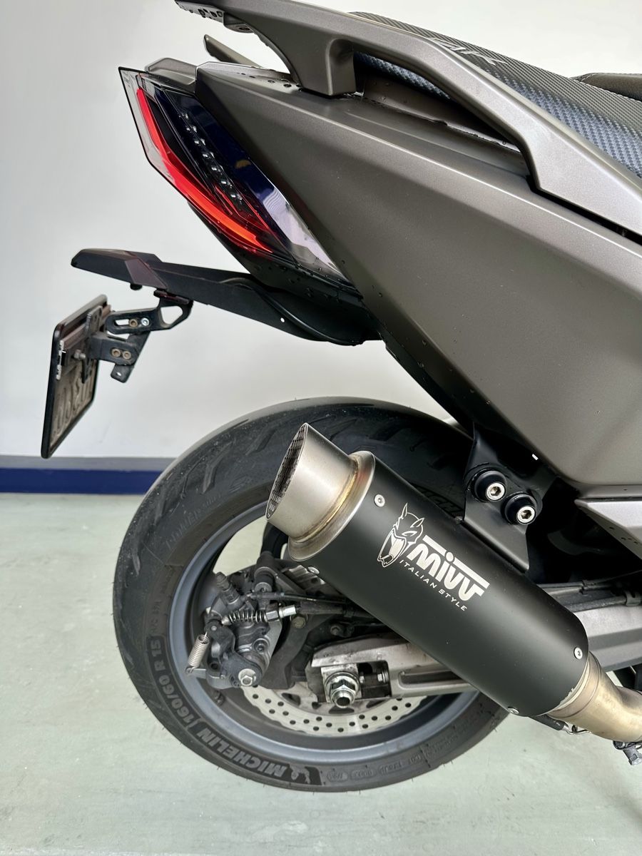 Kymco Scooter: Kymco AK550 35kw,2021-10100km – Usato da Genève venduto da Tom6 1