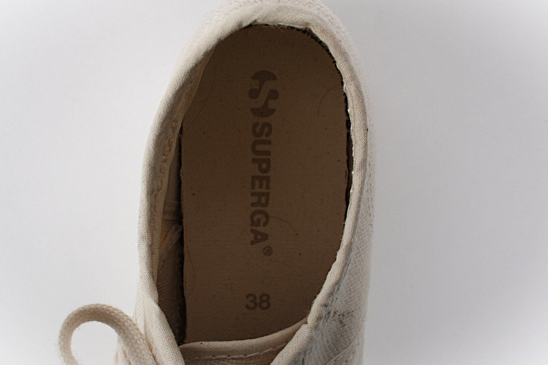 Superga Damenschuhe: SUPERGA Schuhe créme – Gebraucht aus Zollikofen von Restwert_Zollikofen 4