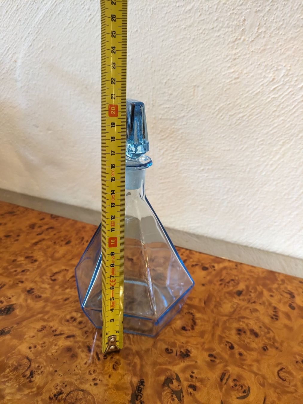 Caraffe: Karaffe m. Deckel Pressglas Glas hellblau Art Deco antik? – Usato da Ermatingen venduto da trendyquitaeten 6