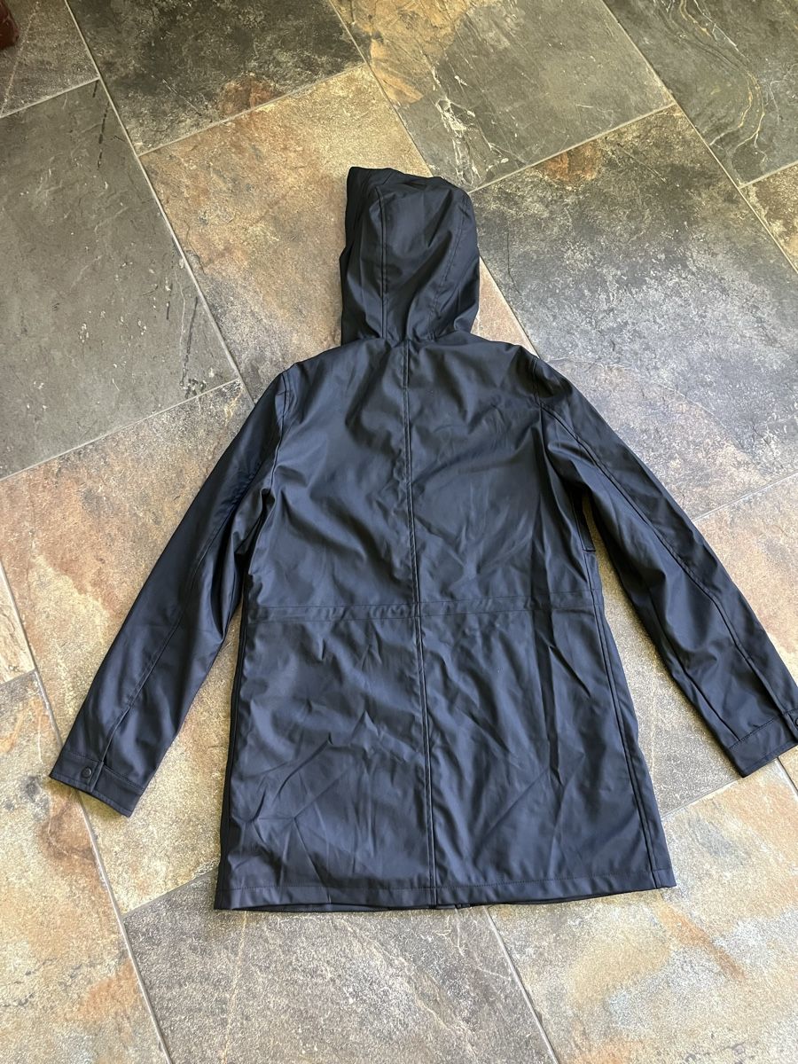 Only Giacche: Regenjacke von Only Neu – Nuovo e nell'imballaggio originale da Trin venduto da bea_qf2w 1