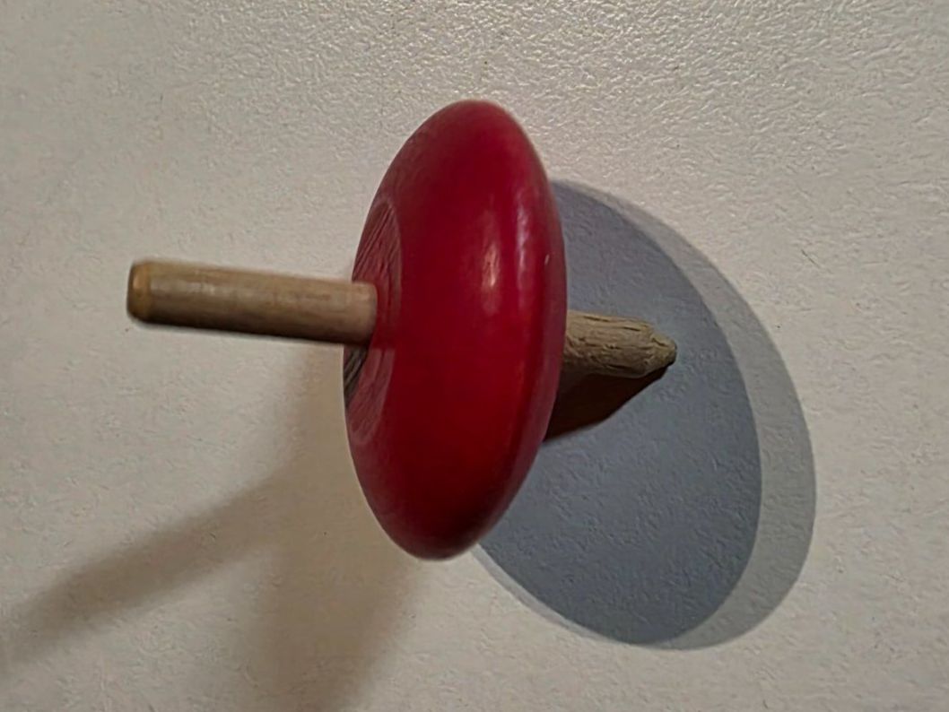Spiele: 2 Vintage Kreisel Spiel Holz – Gebraucht aus Walterswil BE von Lonitti 4