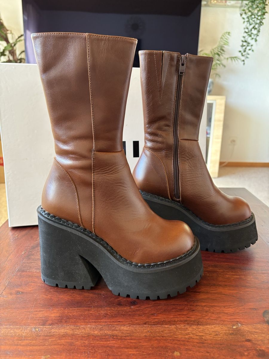 Unif Scarpe da donna: UNIF Lederstiefel 35  – Nuovo (secondo la descrizione) da  venduto da  1