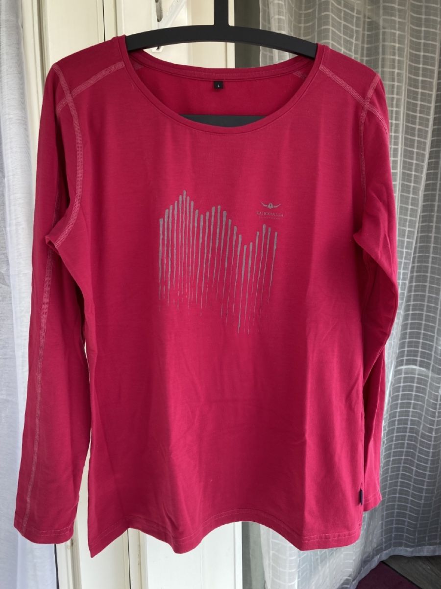 T-Shirts: T-Shirt von Kaikkialla – Gebraucht aus Neuenhof von Ivita