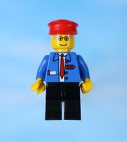 LEGO Minifigur Railway Employee 6