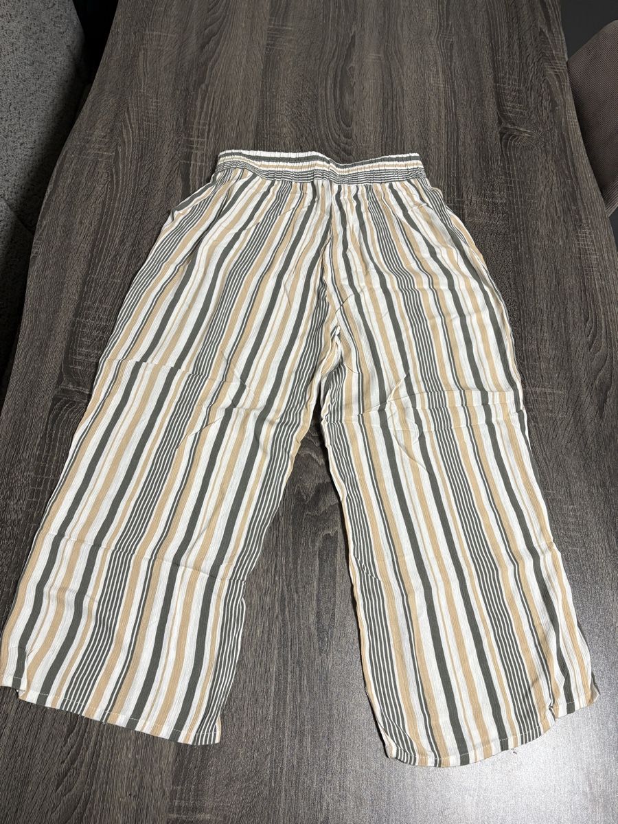 Pantaloni: Damen Sommerhose,Gr.M – Usato da Winterthur venduto da Nena222 2