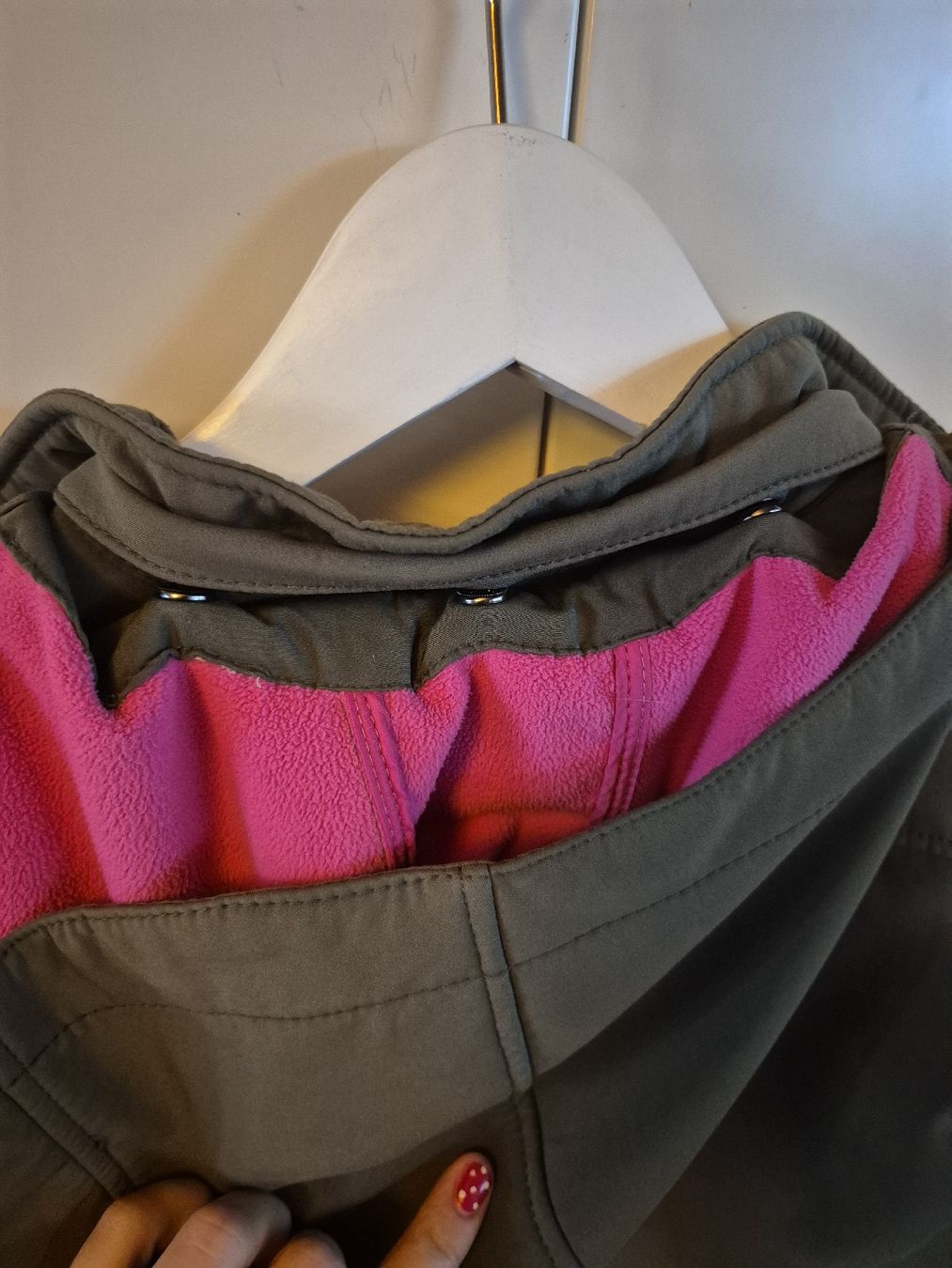 H&M Giacche & Cappotti: Softshell Jacke Mädchen 98 – Usato da Wynigen venduto da La_Talpa 3