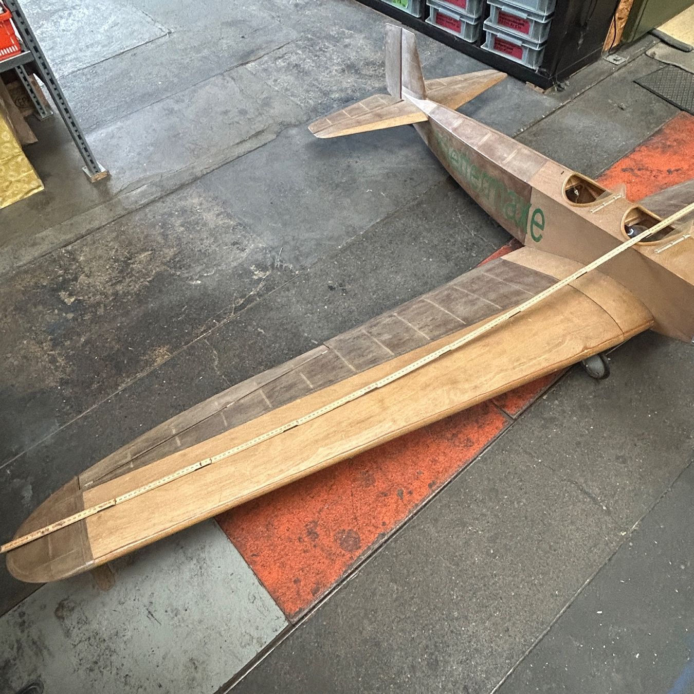 Modellismo RC: Modelflugzeug Benziner 49 ccm Spannweite 3,3m Schlepper – Usato da Untersiggenthal venduto da sinamoll 2