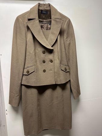 ESPRIT Kleid taupe mit passendem Blazer Gr. 36