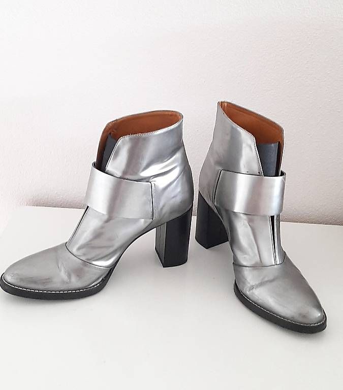 Scarpe da donna: Coole silberne Stiefeletten mit Blockabsatz, Grösse 38 – Usato da Uster venduto da kgw78