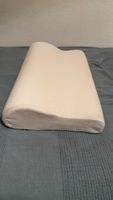 Orthopädische Nackenkissen aus Memory-Schaum 